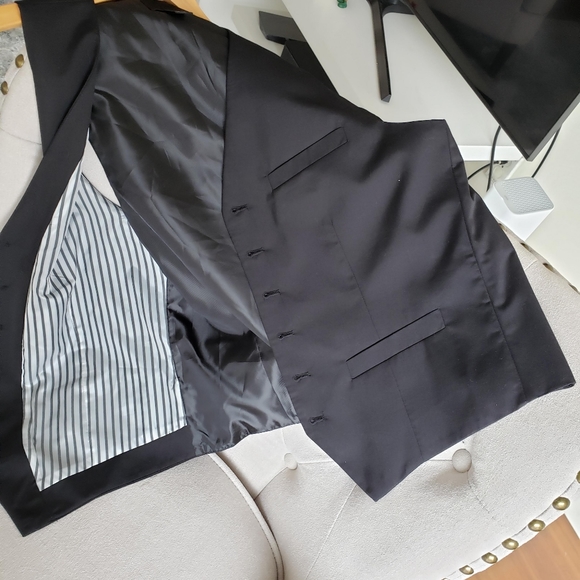 Elegant H&M vest - Picture 3 of 3